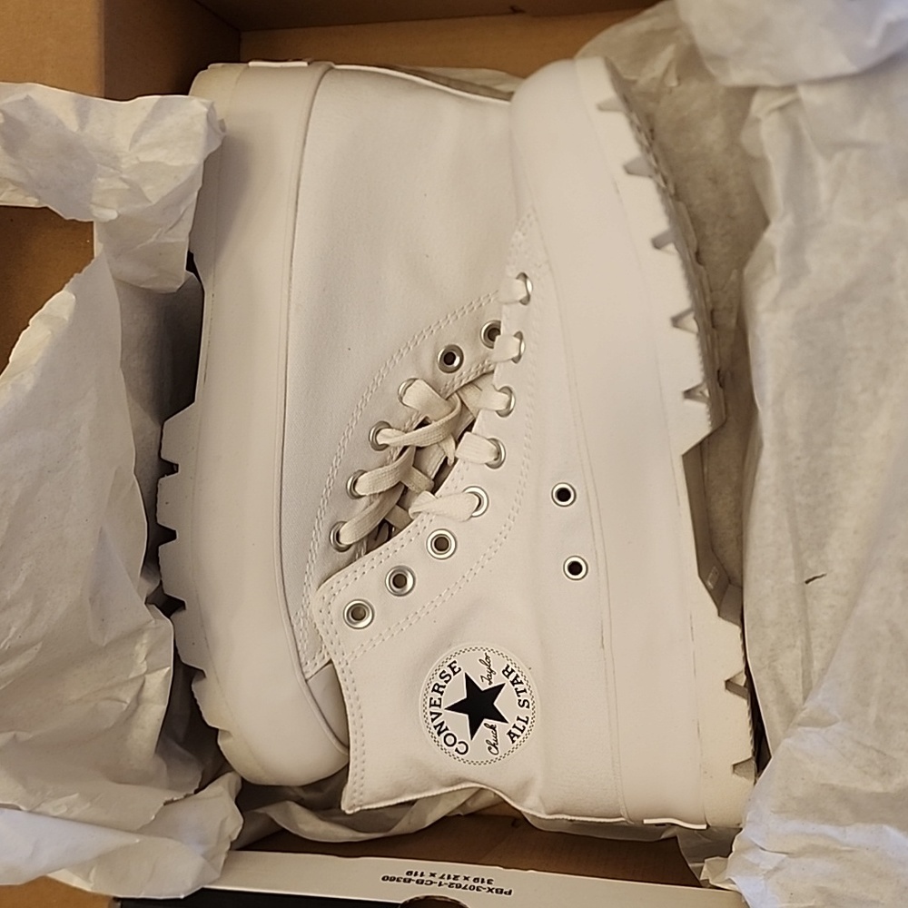 Converse Lugged High Top